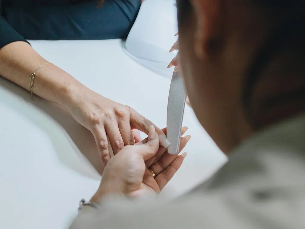 lime-a-ongles-manucure